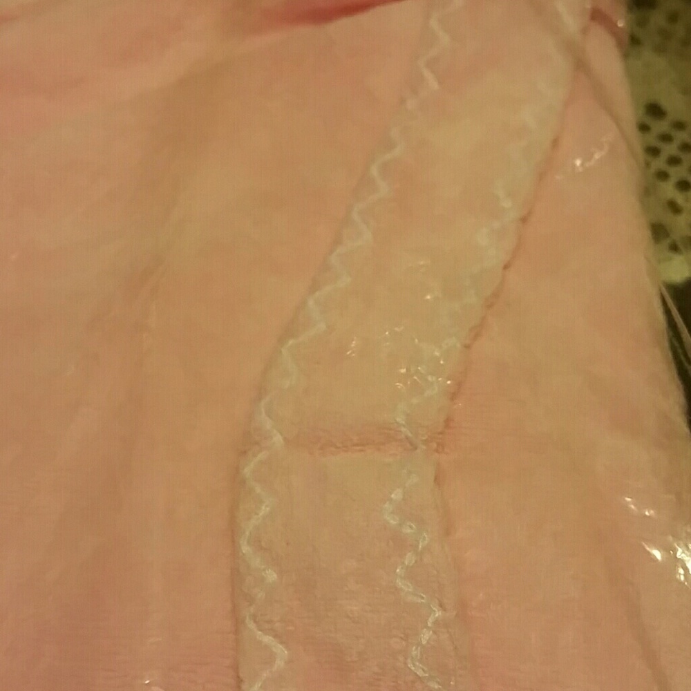 Pink toddler robe - Picture 4 of 4
